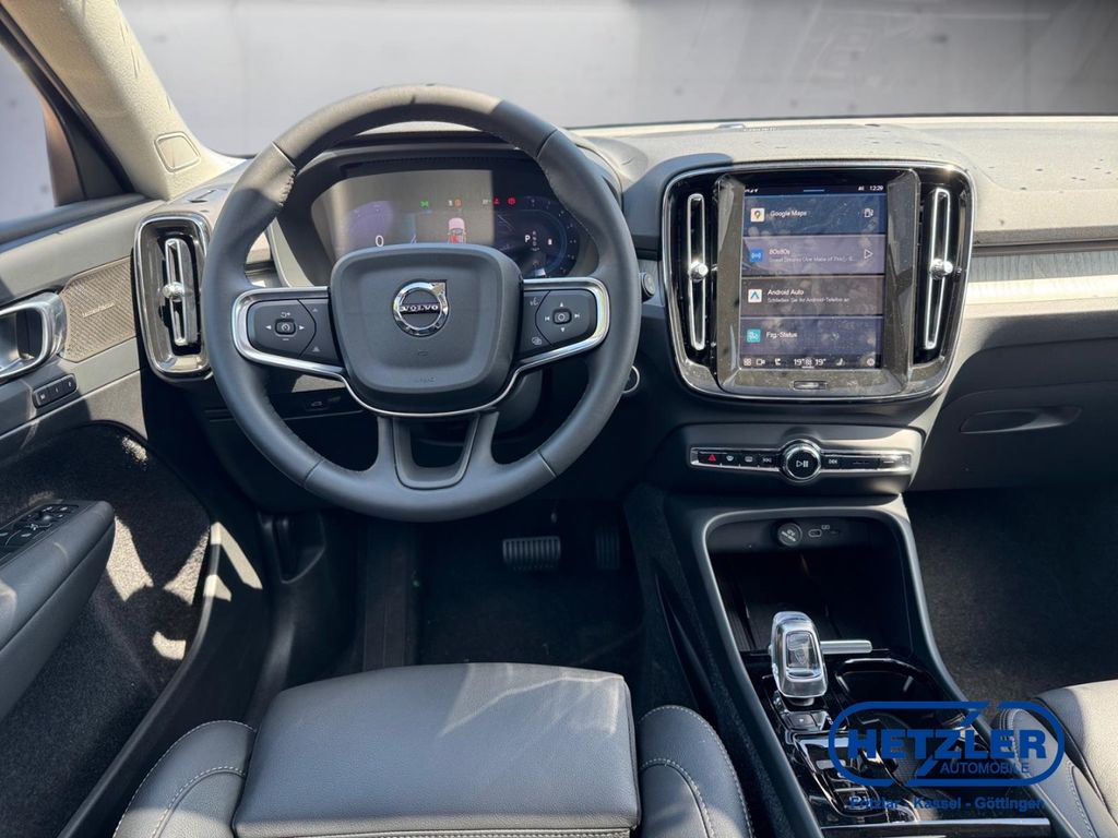 Volvo XC40 2024