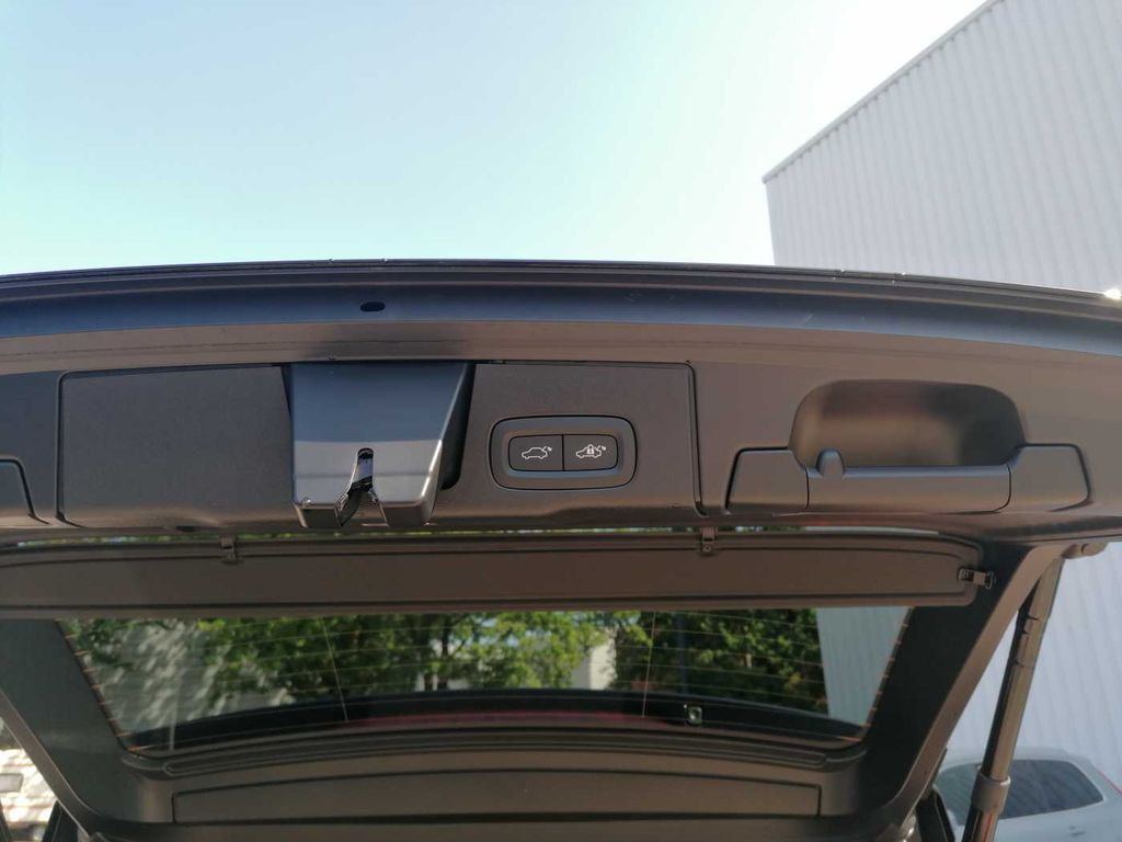 Volvo XC60 2025