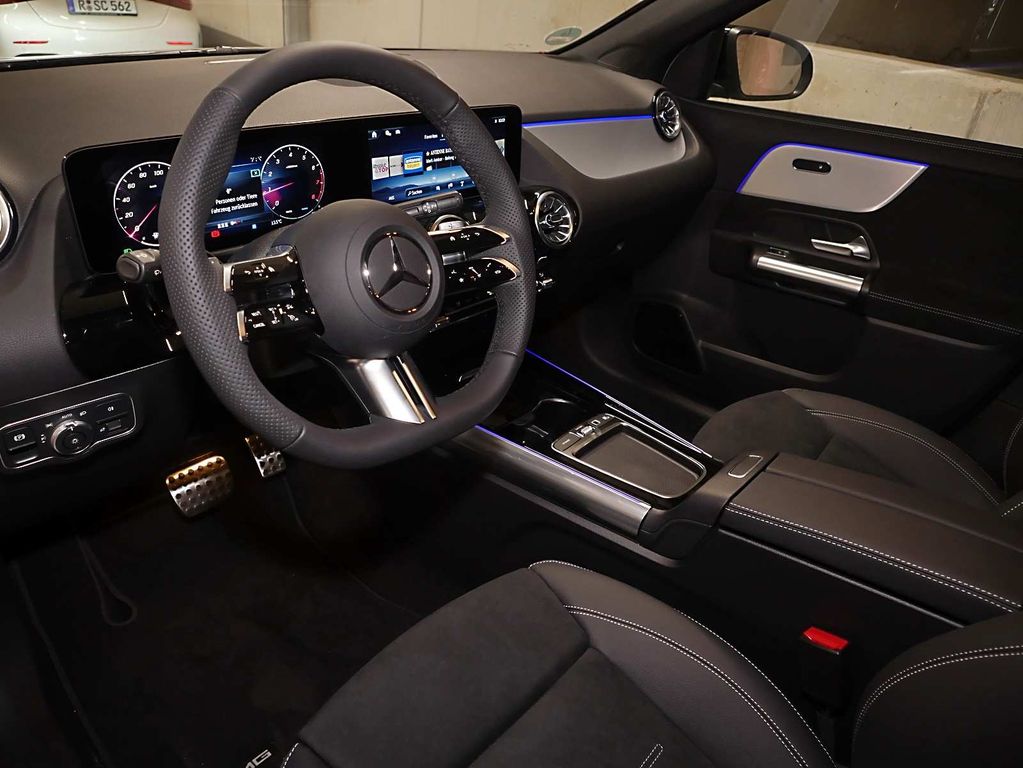 Mercedes-Benz GLA 180 2025