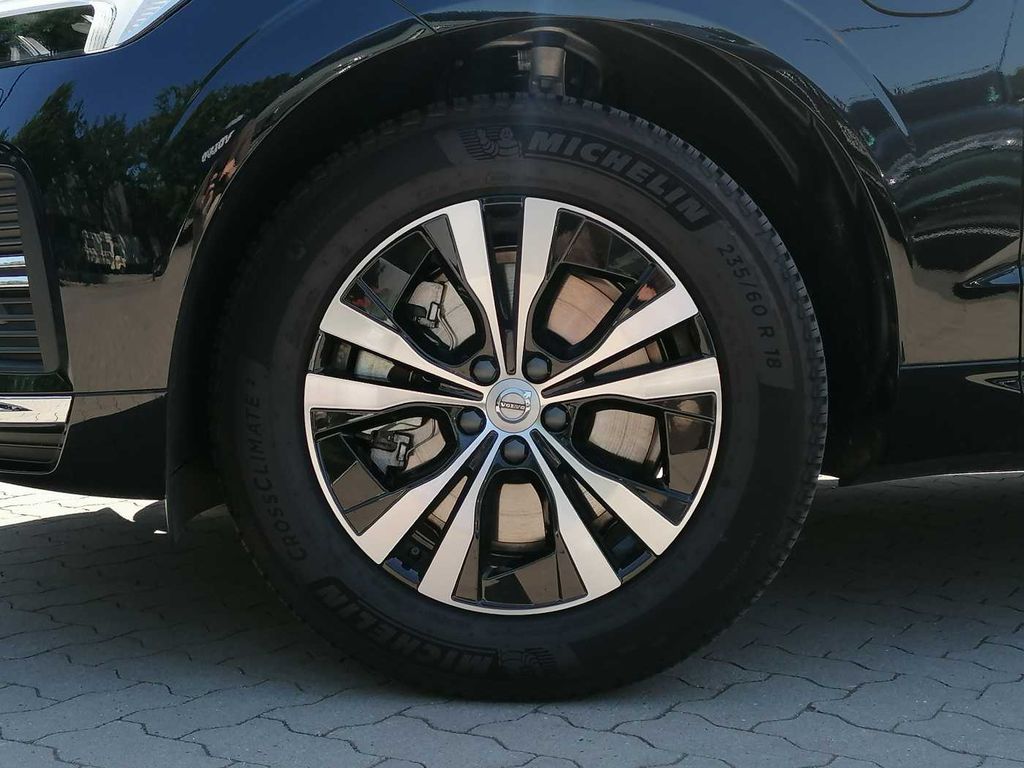 Volvo XC60 2025