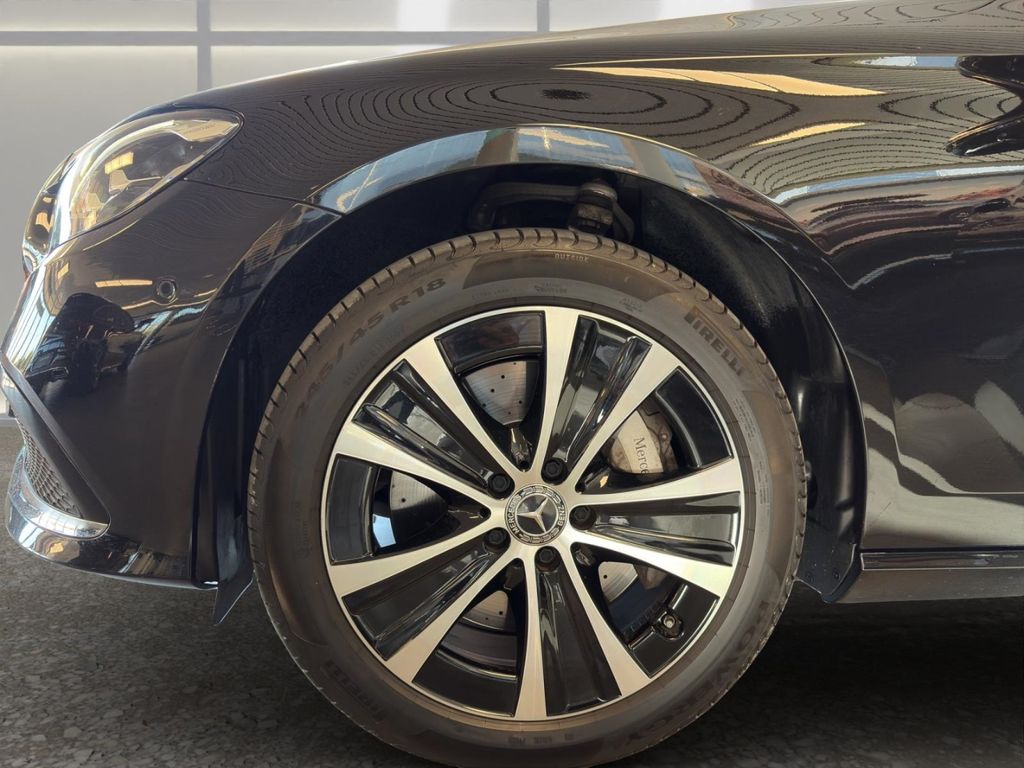 Mercedes-Benz E 300 2023