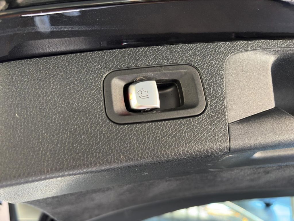 Mercedes-Benz E 300 2023