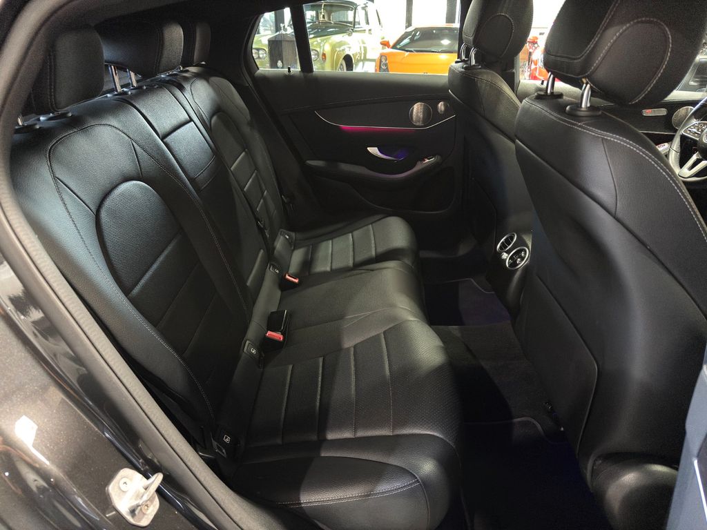 Mercedes-Benz GLC 300 2021