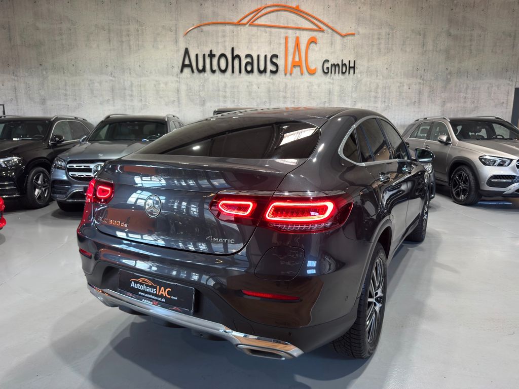 Mercedes-Benz GLC 300 2021