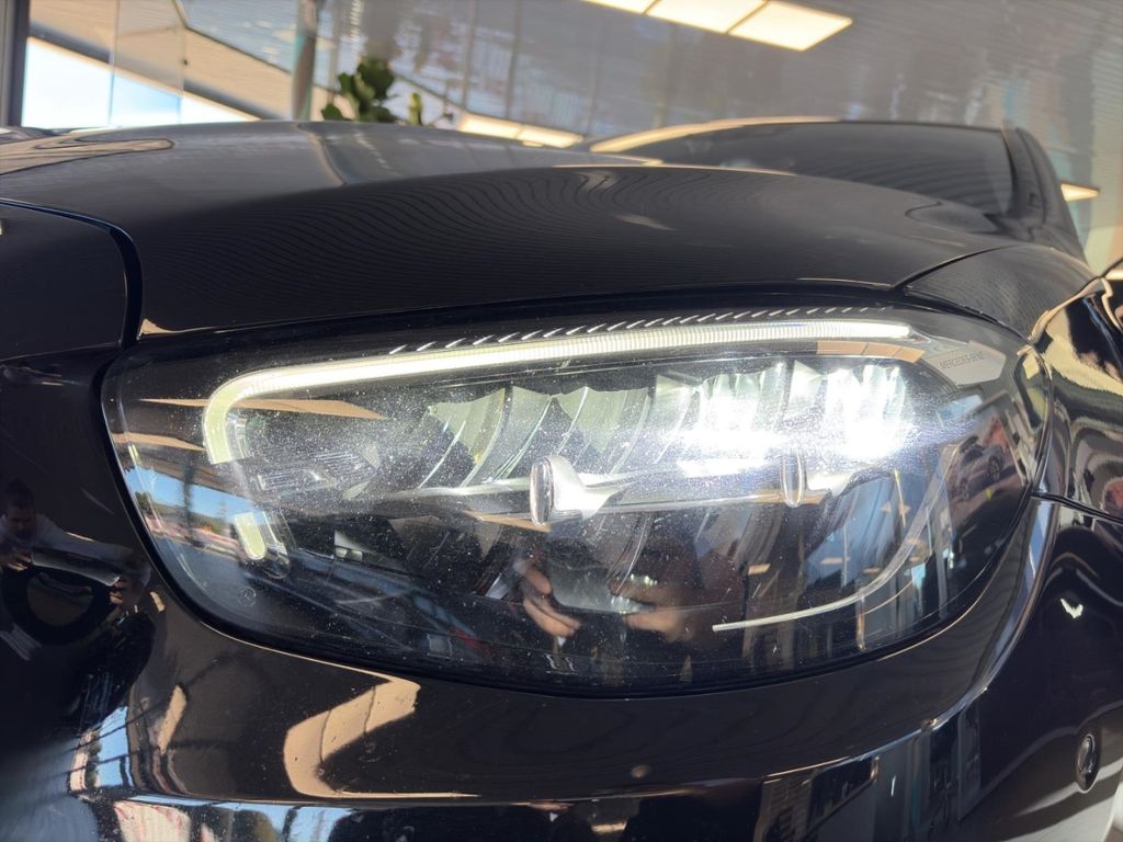 Mercedes-Benz E 300 2023