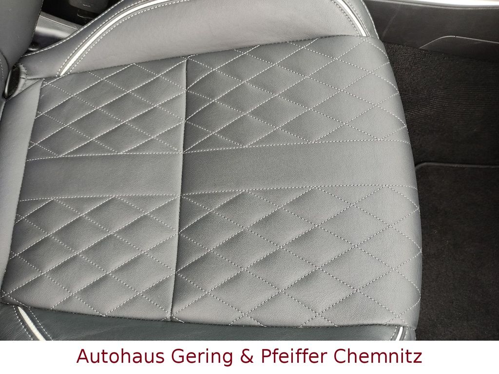 Mitsubishi Plug-in Hybrid Outlander 2021