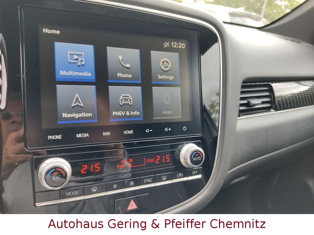 Mitsubishi Plug-in Hybrid Outlander 2021