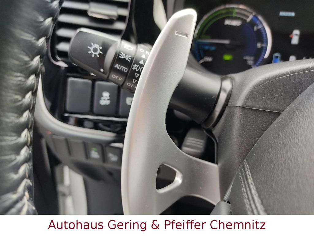 Mitsubishi Plug-in Hybrid Outlander 2021