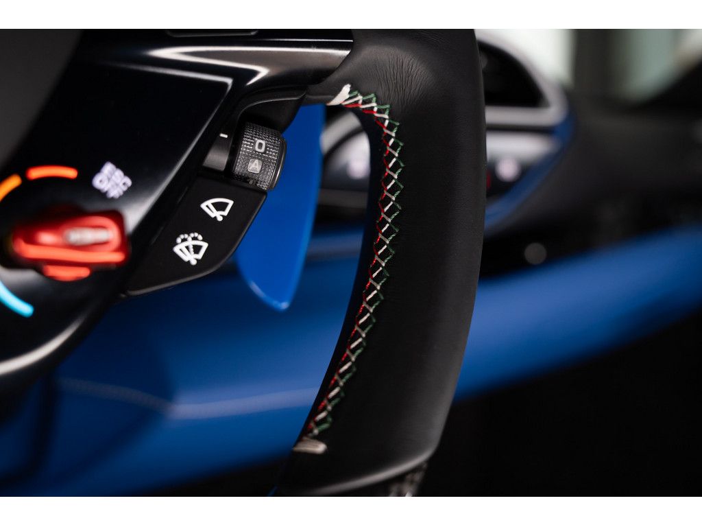 Ferrari 296 GTB 2025