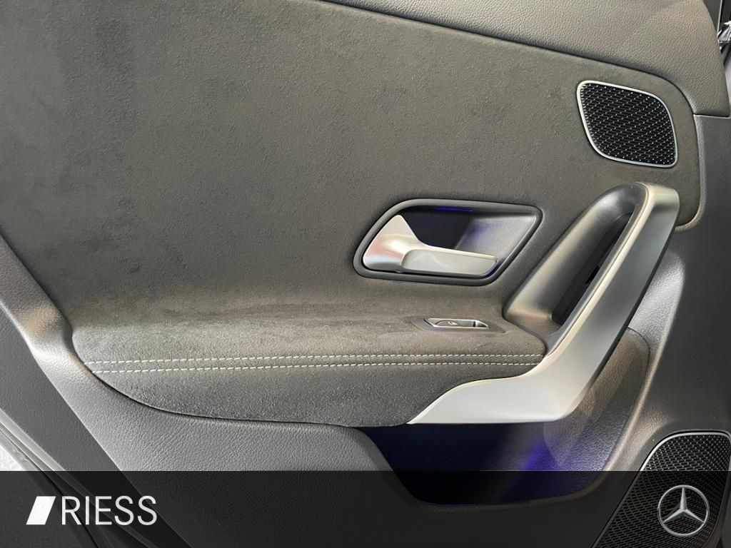 Mercedes-Benz A 250 2025