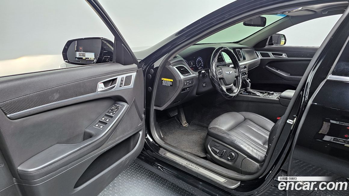 Hyundai Genesis 2014