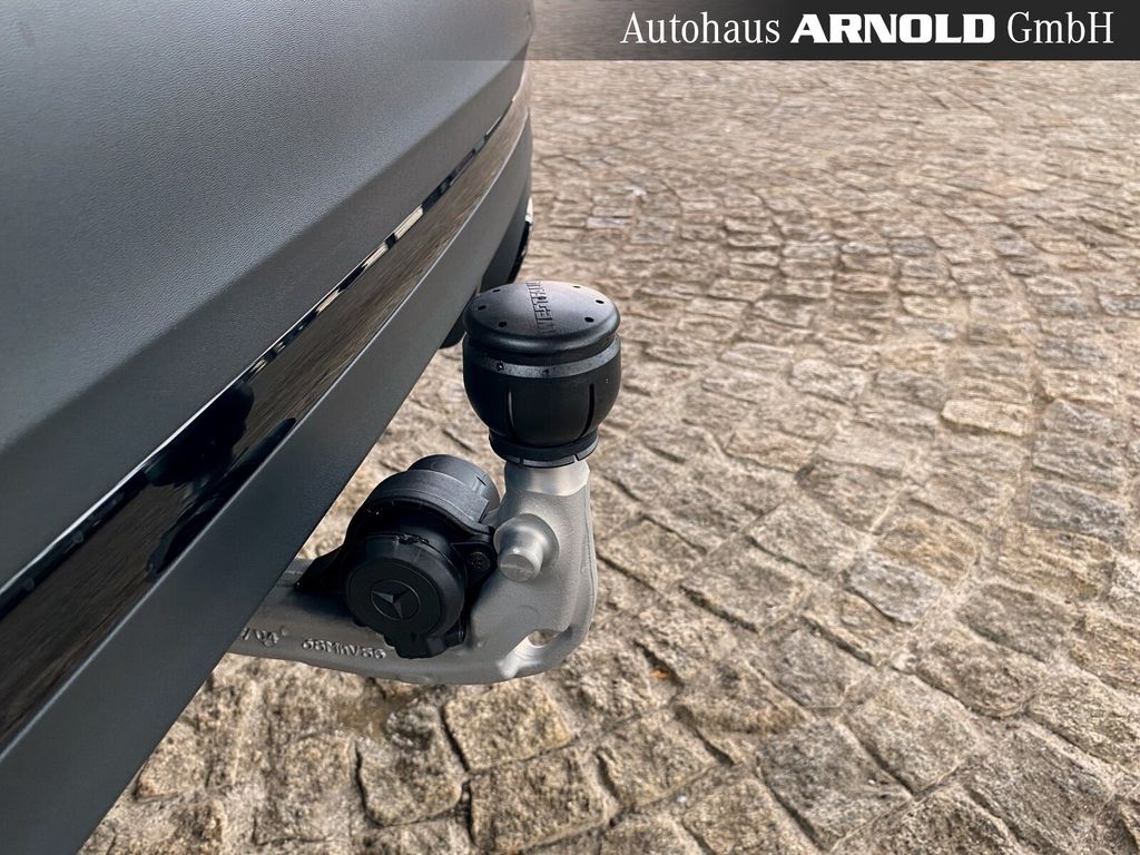 Mercedes-Benz GLA 180 2025