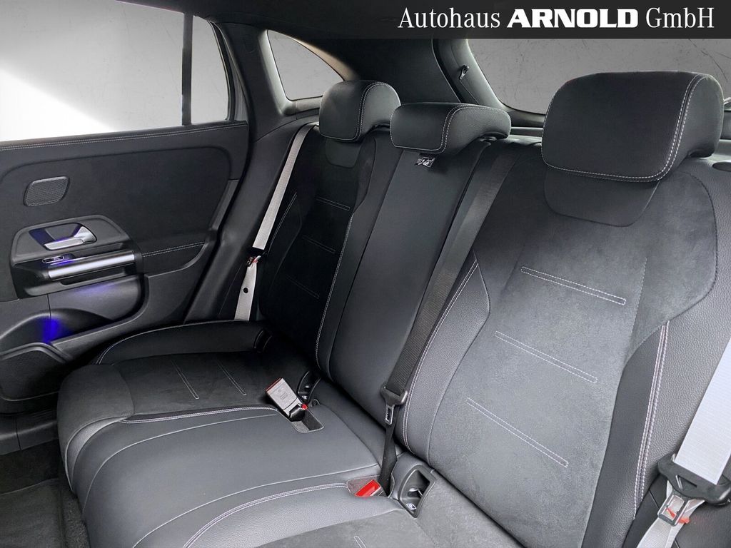 Mercedes-Benz GLA 180 2025