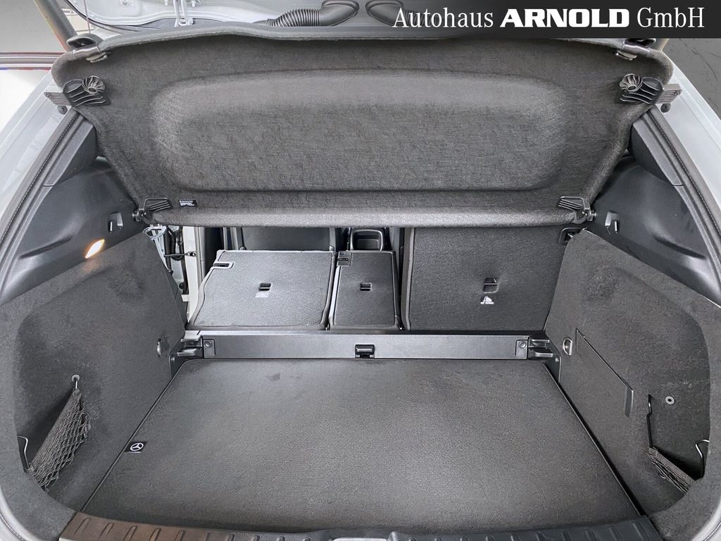 Mercedes-Benz GLA 180 2025