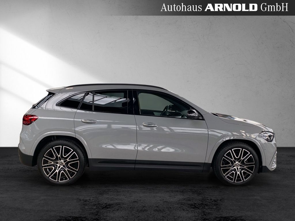 Mercedes-Benz GLA 180 2025
