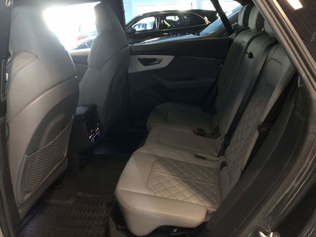 Audi Q8 2020