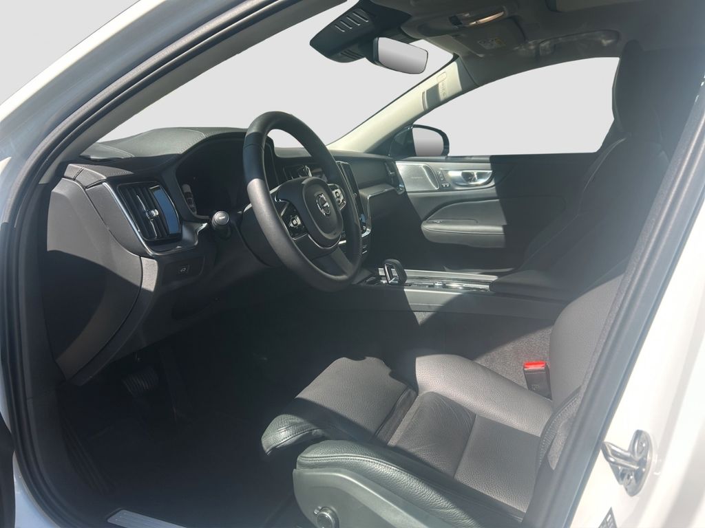 Volvo S60 2023
