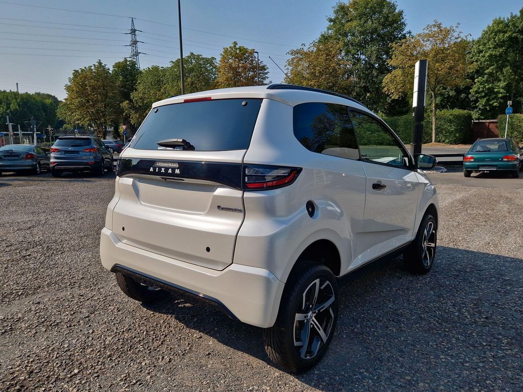 Aixam Cross