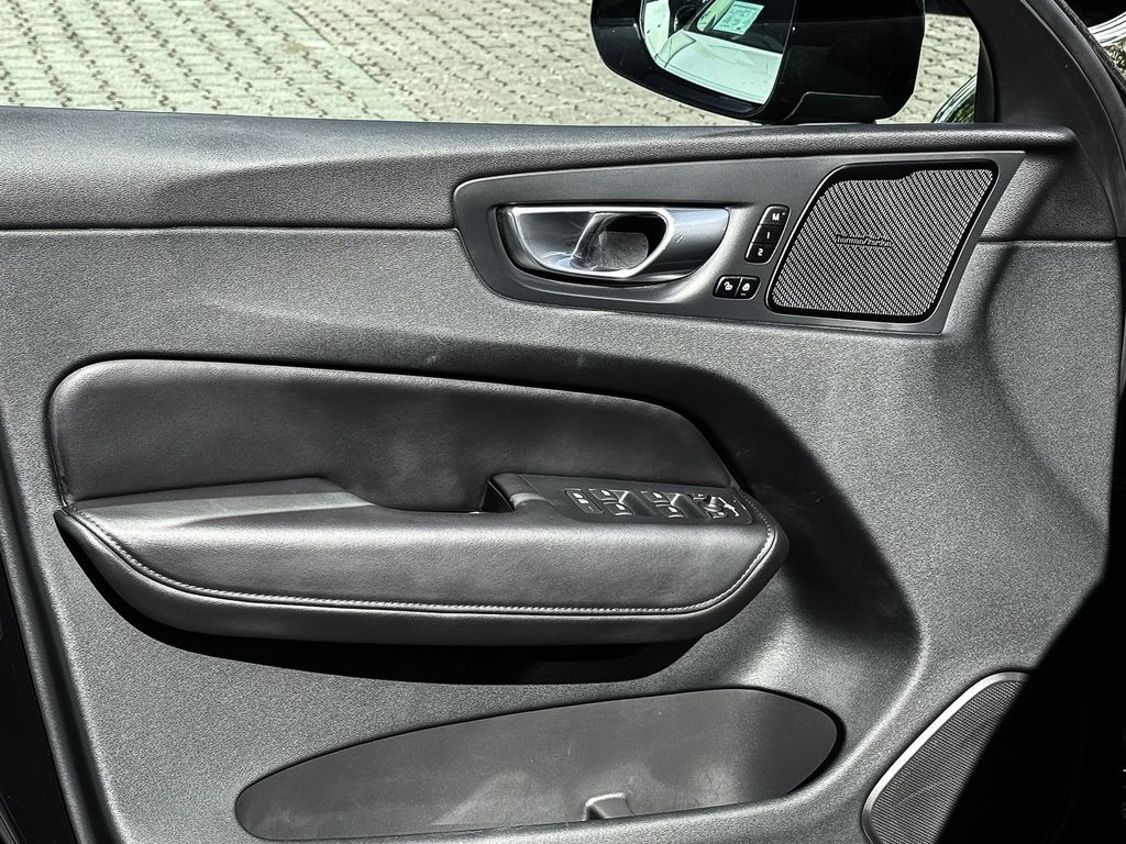 Volvo XC60 2023