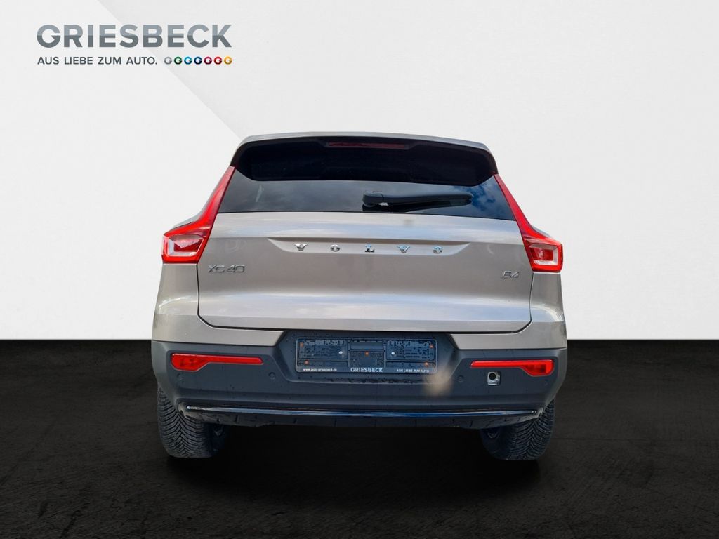 Volvo XC40 2024