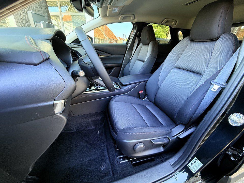 Mazda CX-30 2025