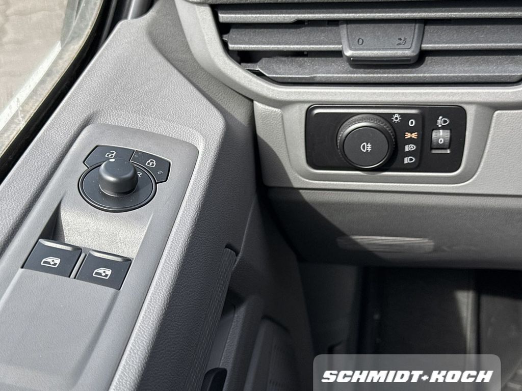 Volkswagen T7 Transporter