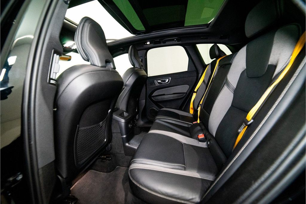 Volvo XC60 2022
