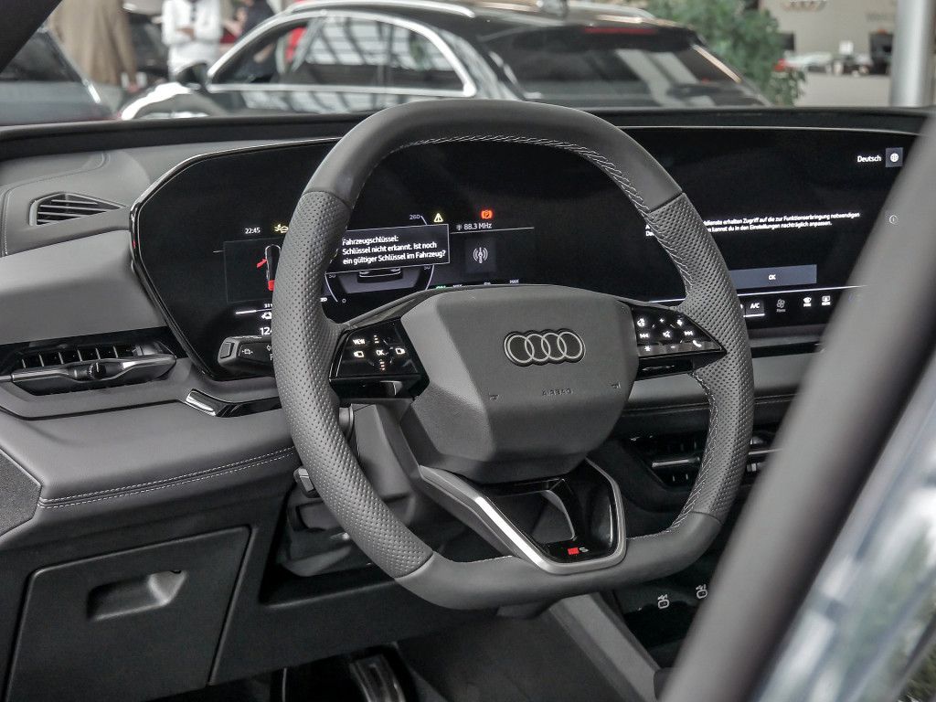 Audi Q6 e-tron 2025