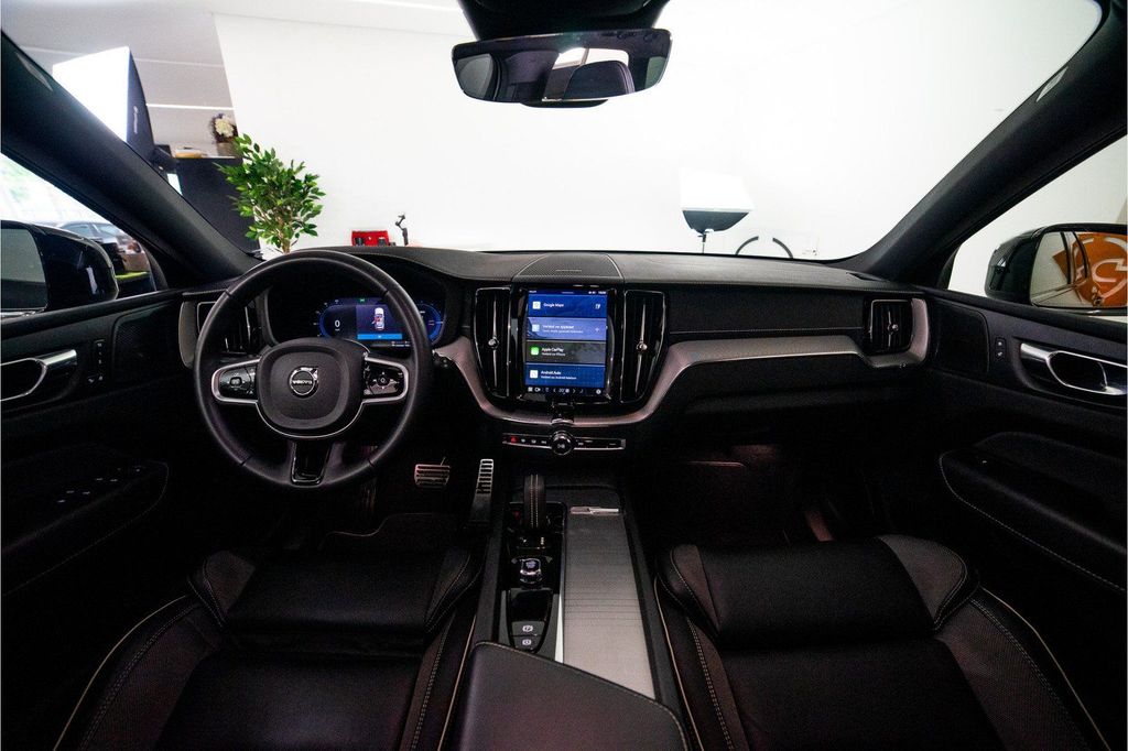 Volvo XC60 2022