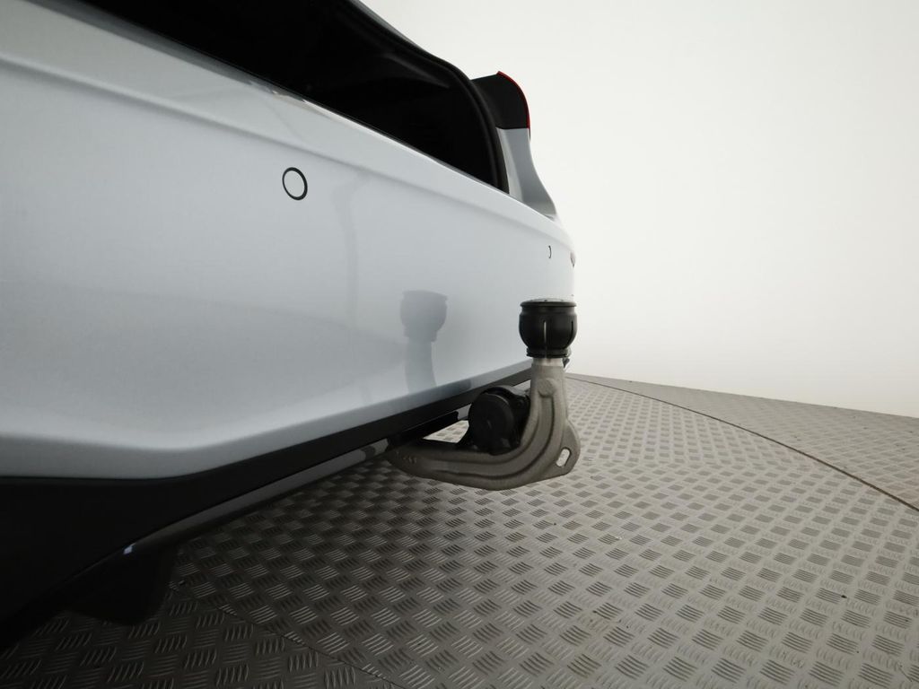 Mercedes-Benz A 200 2025