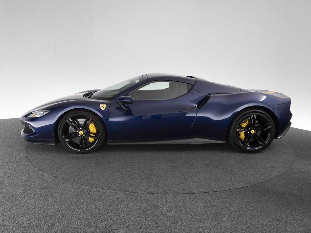 Ferrari 296 GTS 2024