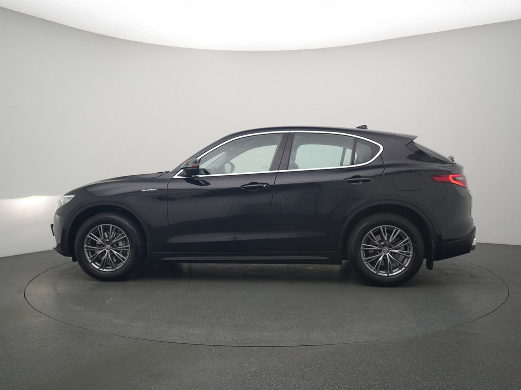 Alfa Romeo Stelvio 2021