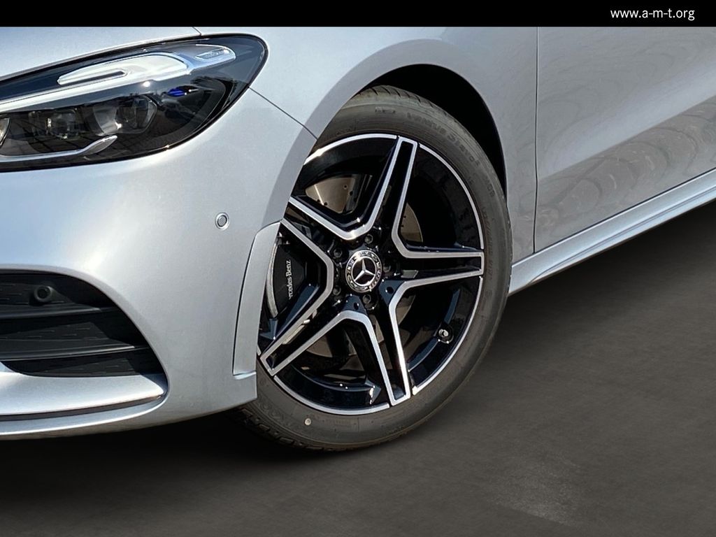 Mercedes-Benz B 220 2024