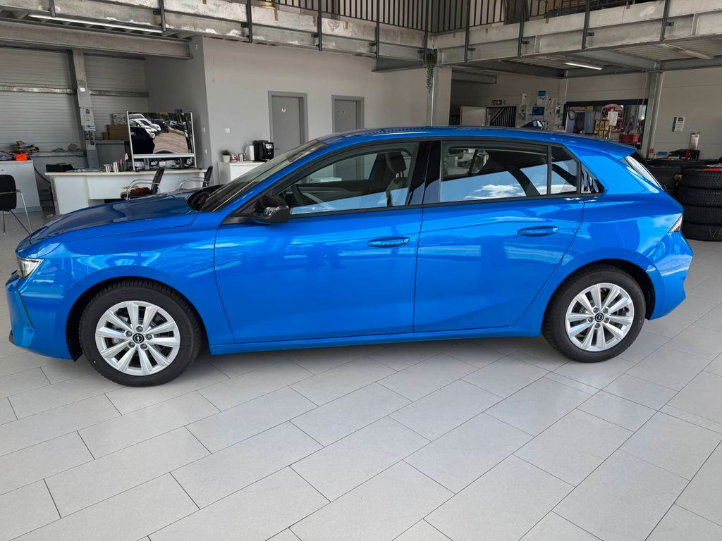 Opel Astra 2022