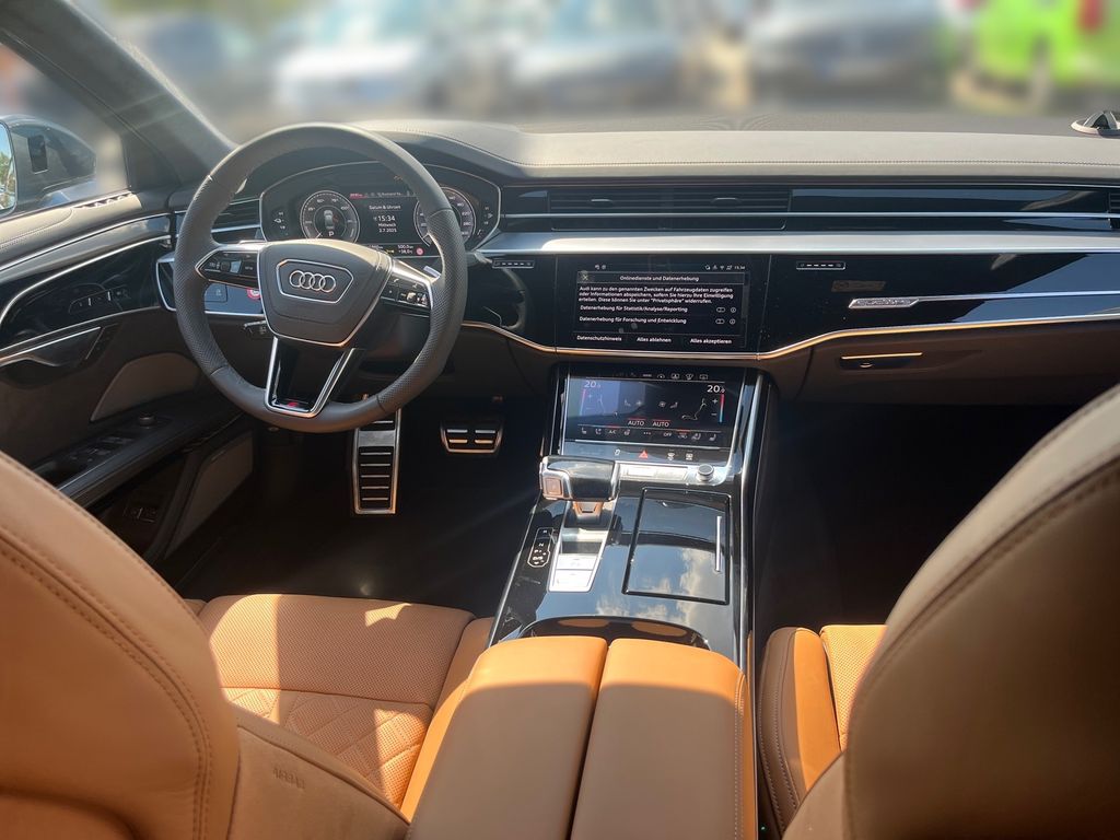 Audi A8 2024