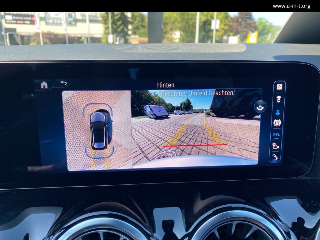 Mercedes-Benz B 220 2024