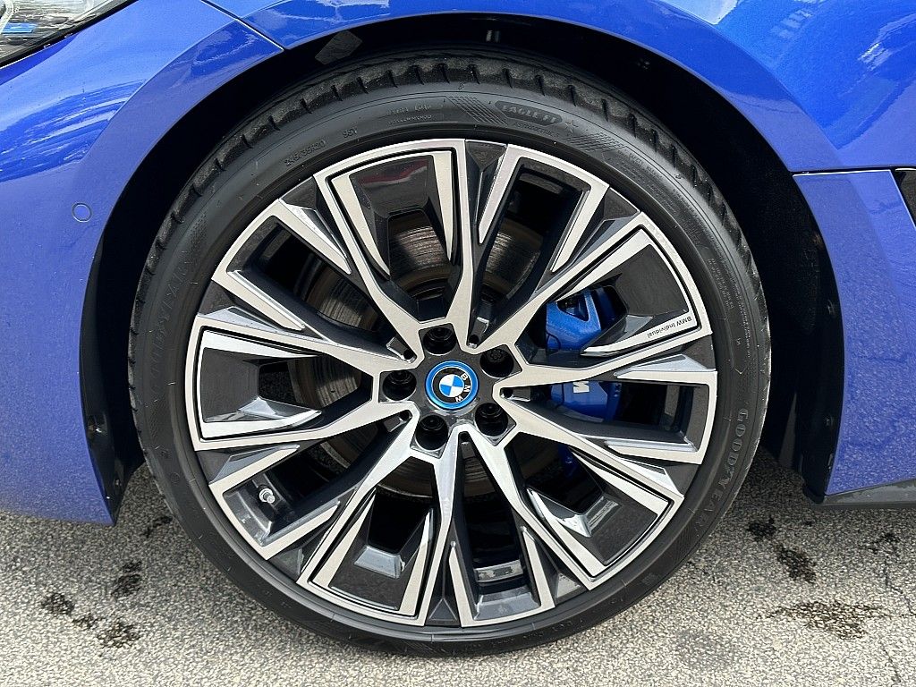 BMW i4 2022