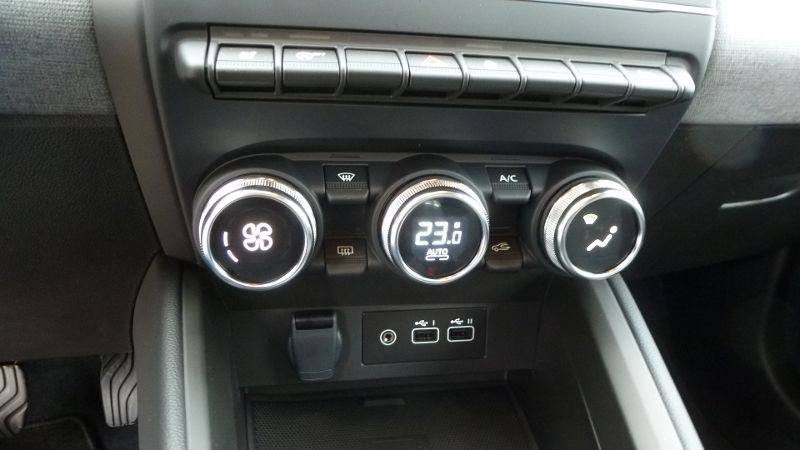 Mitsubishi Colt 2025