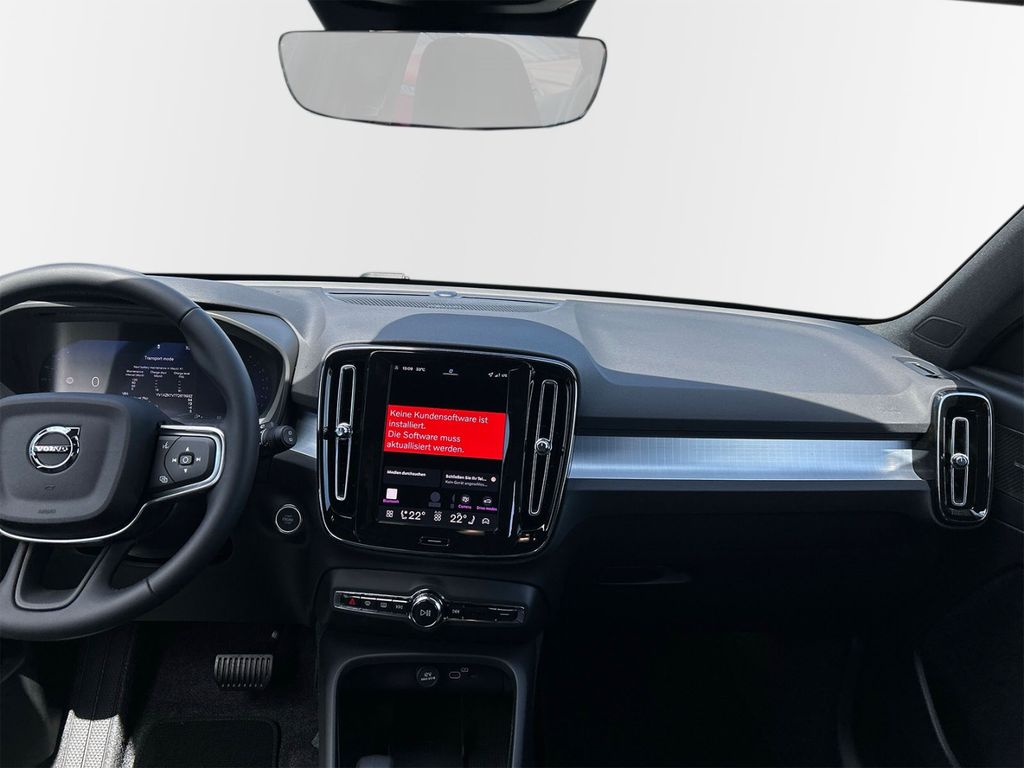 Volvo XC40 2025