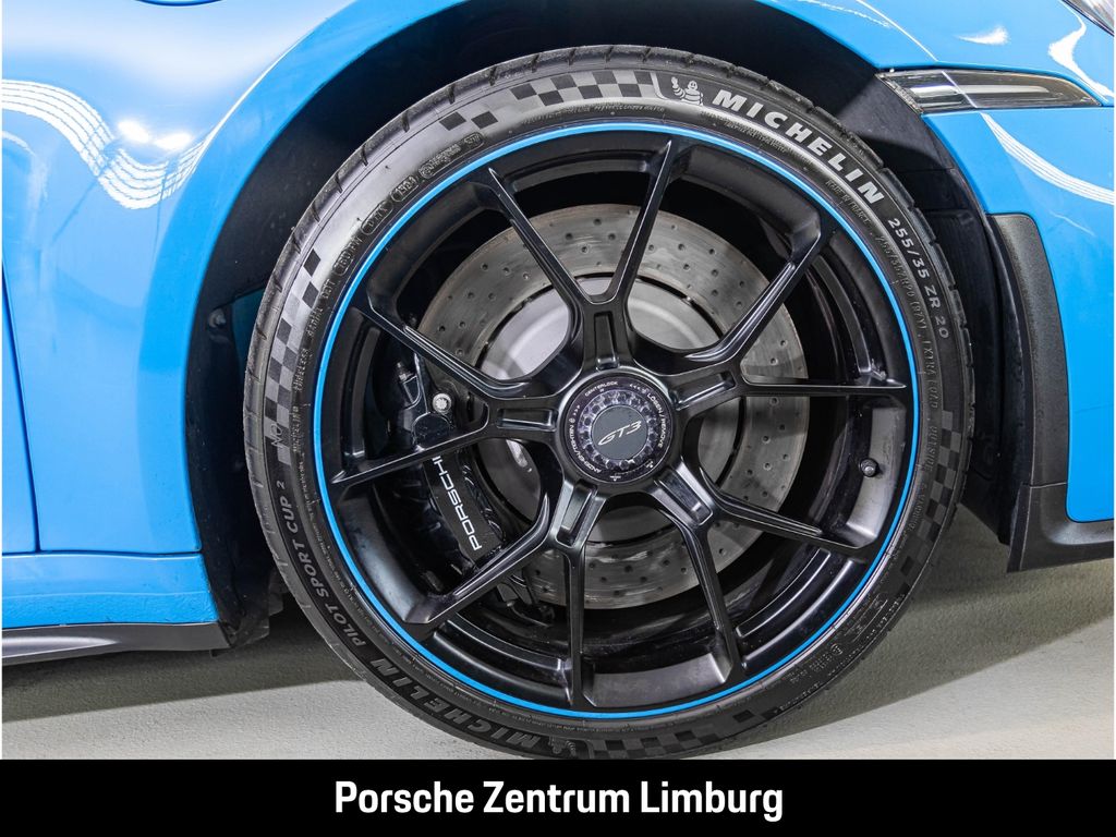 Porsche 992 2023