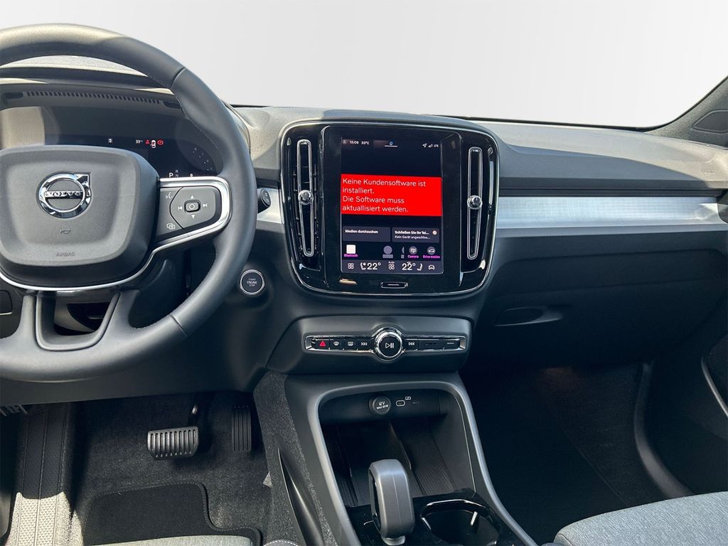 Volvo XC40 2025