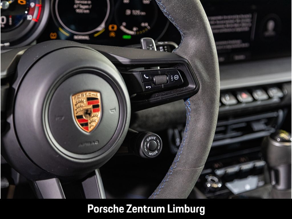 Porsche 992 2023