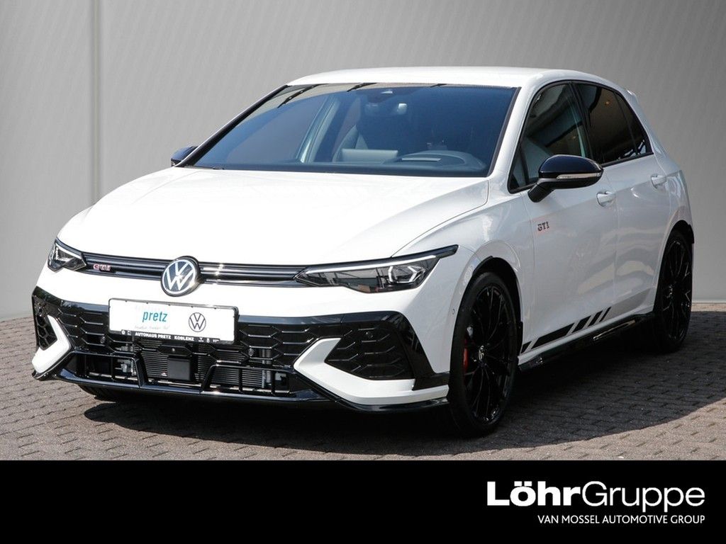 Volkswagen Golf 2025