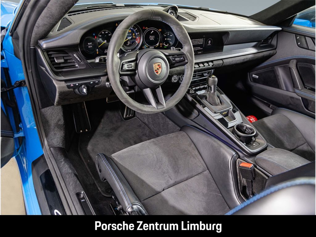 Porsche 992 2023