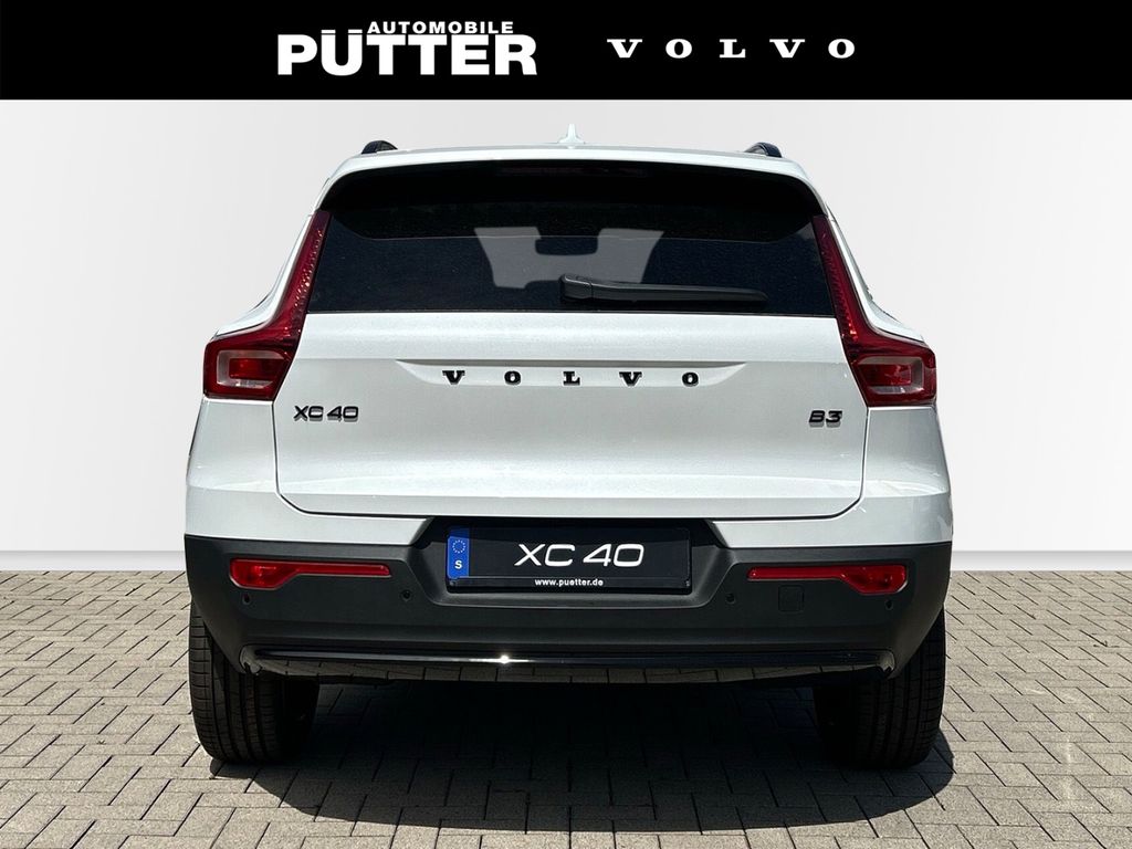 Volvo XC40 2025