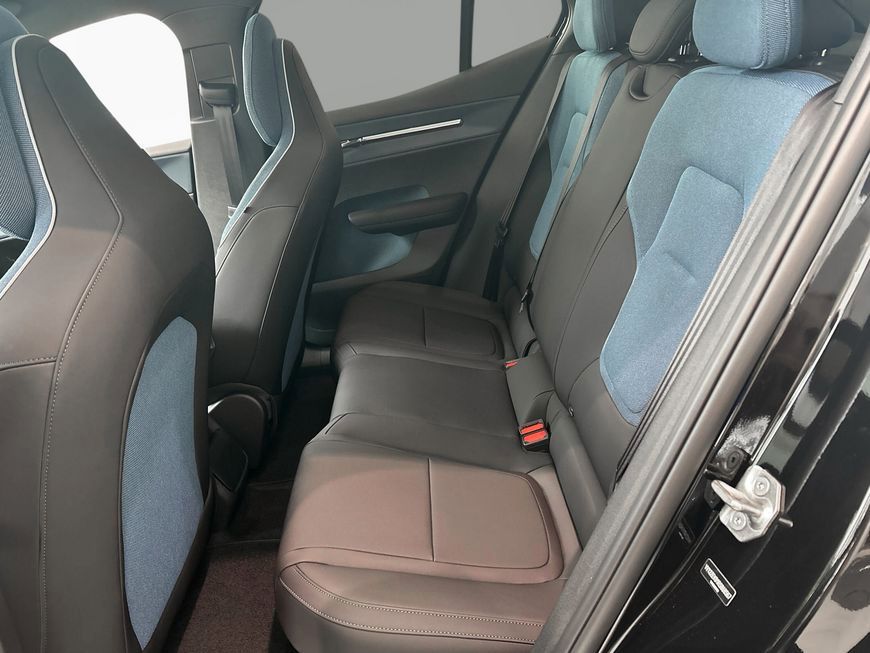 Volvo EX30 2025