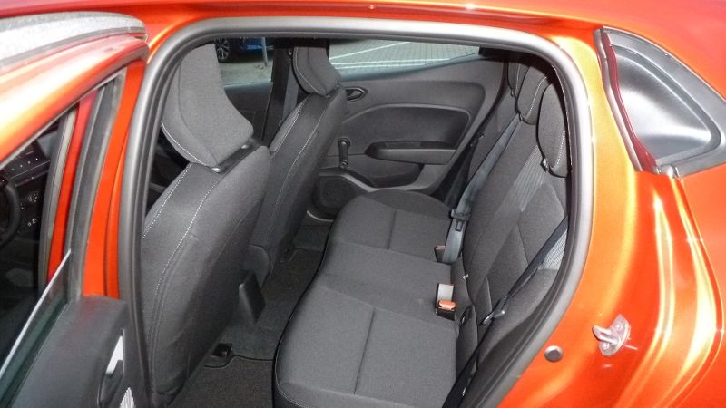 Mitsubishi Colt 2025