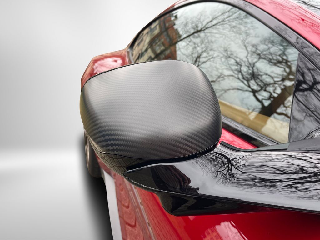 Aston Martin Vanquish 2025