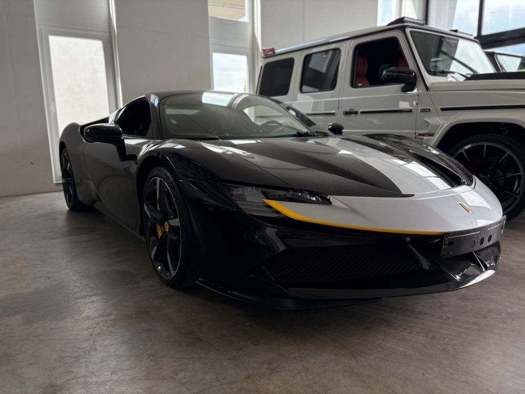 Ferrari SF90 2022