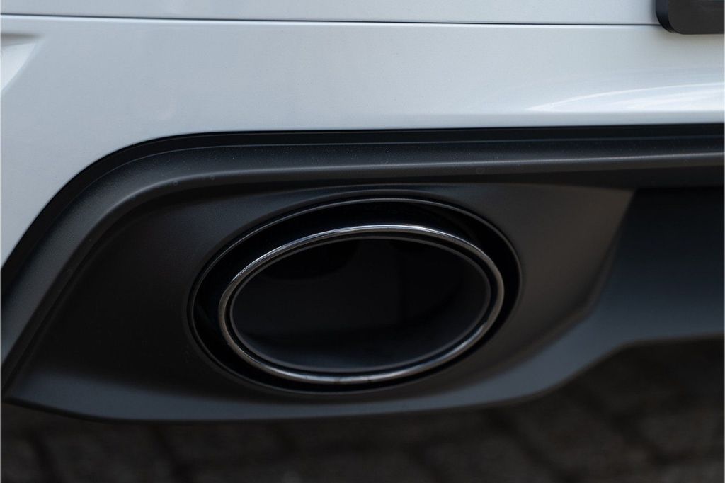Porsche 992 2025